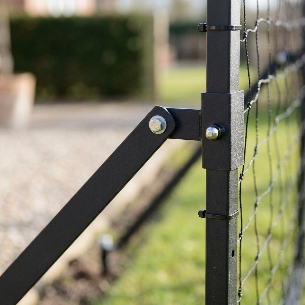 Fencing Braces for Extra Support in Soft Soils, photo 2
