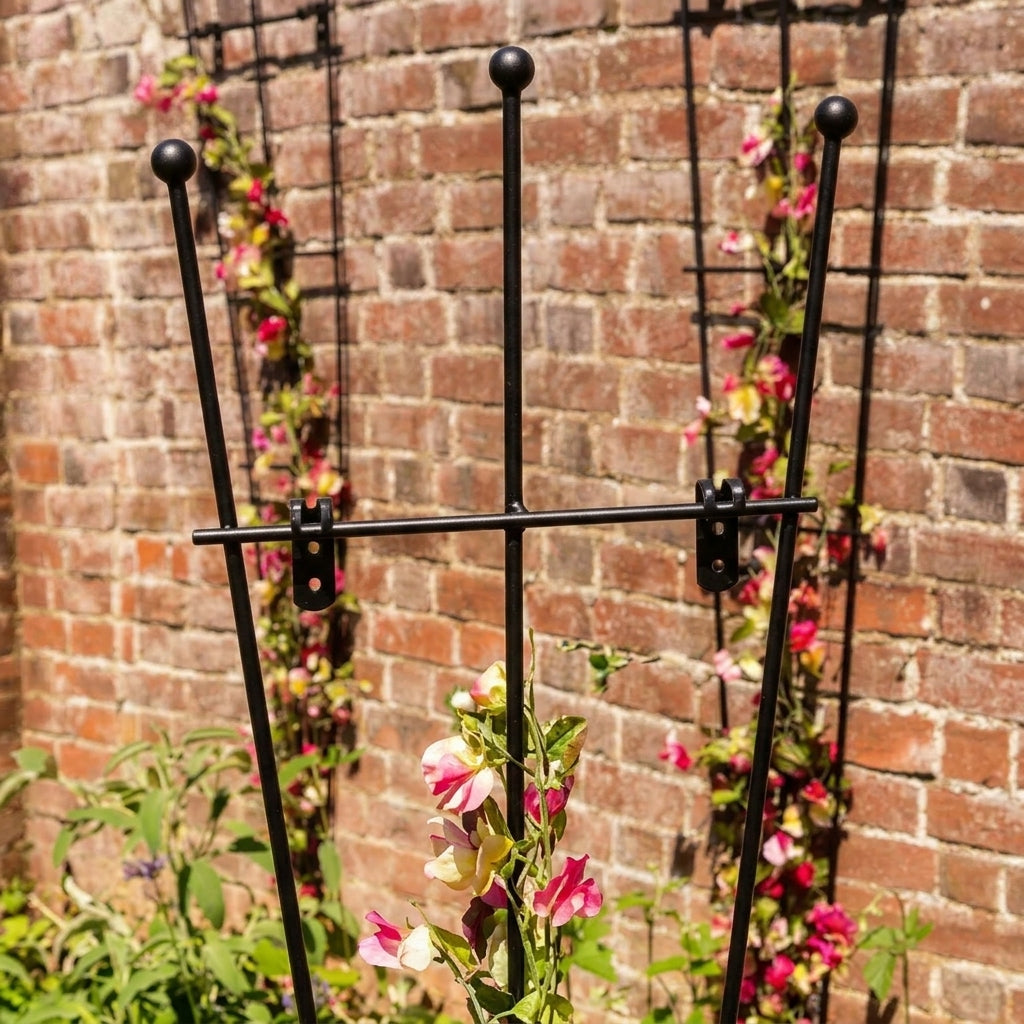 3 Finial Fan Trellis Panel - Maintenance Free Design, photo 1