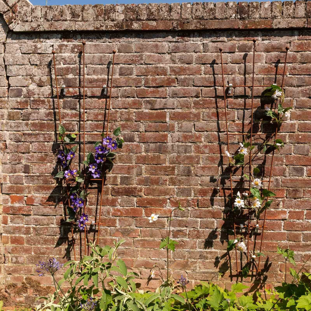 3 Finial Fan Trellis Panel - Maintenance Free Design