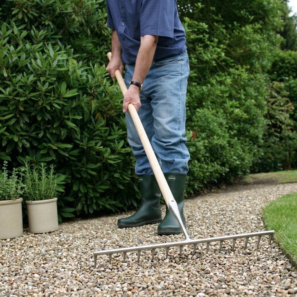 55cm Gravel Rake with Stainless Steel Teeth, photo 1