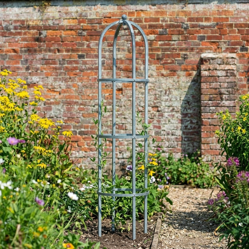 Round Steel Obelisk, photo 1